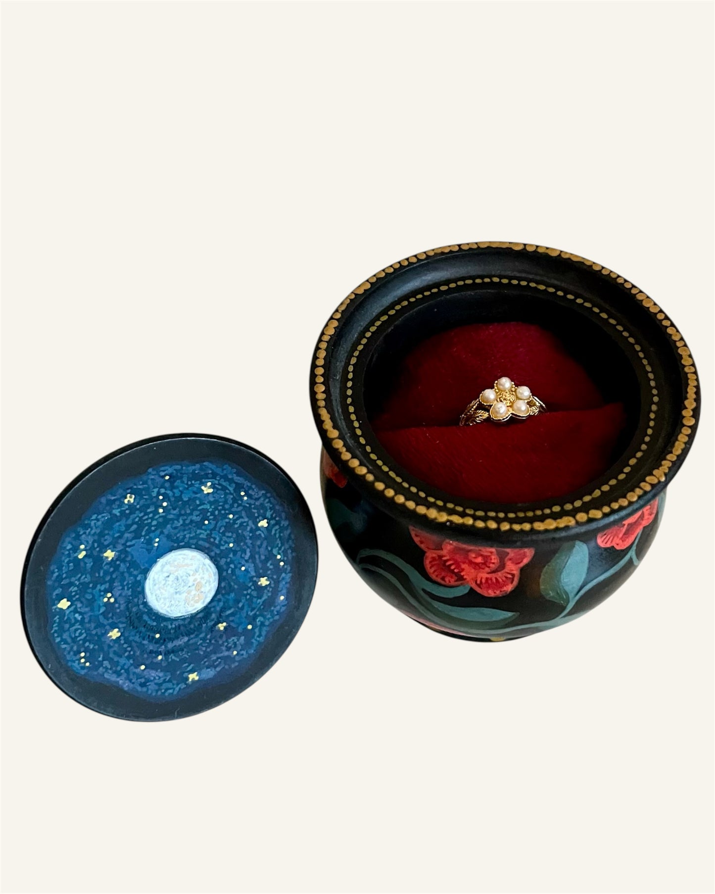 classic ringbox with roses and red velvet lining for proposal vintage gold rings jewelry storage weddingbox