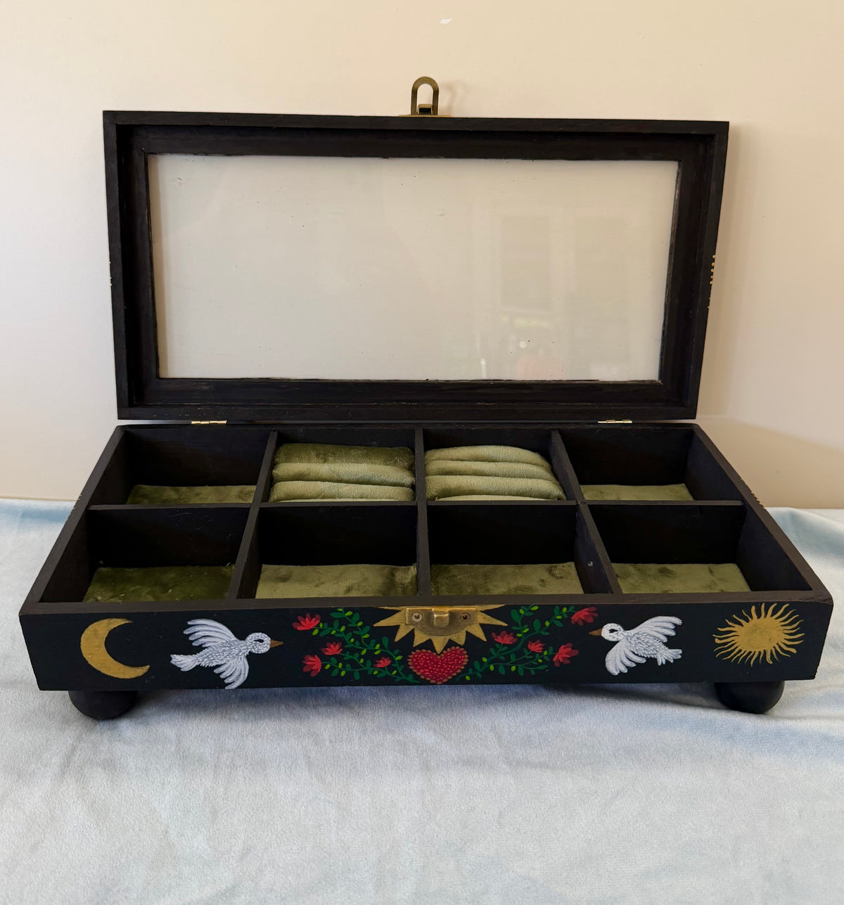Sieradendoos met kleurijke illustraties voor sieraden liefhebbers