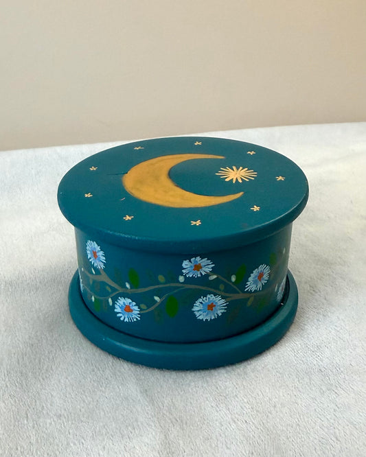 turqouise ringdoosje met blauwe bloemen