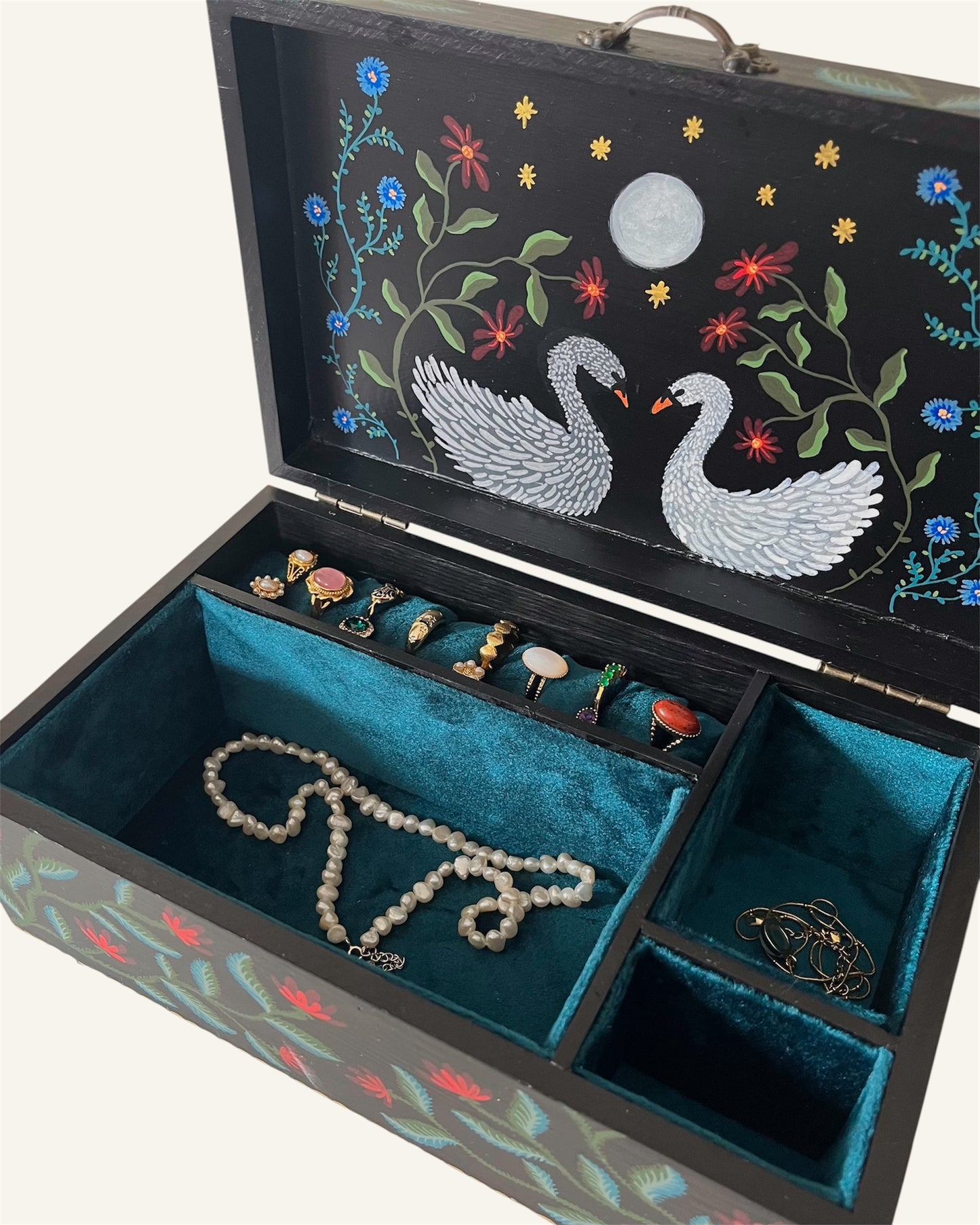 black handmade jewerlybox with swanlake  painting 