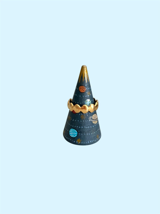 handbeschilderde ringkegel met solar system voor vintage sieraden 