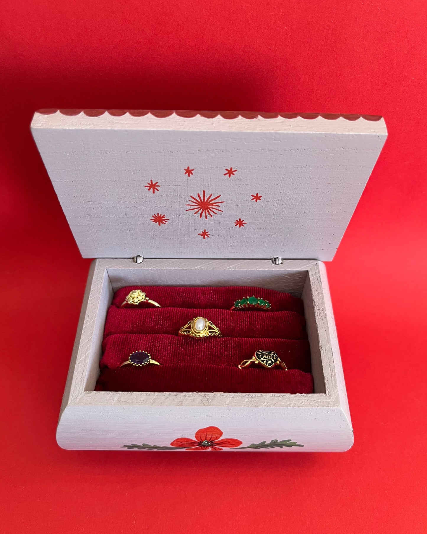 ringkist voor antieke sieraden